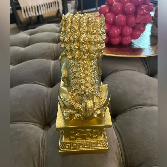 Gold Foo Dog Statue - Picture 3 of 6